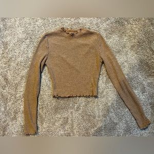 Tan/Brown ribbed cropped long sleeve shirt